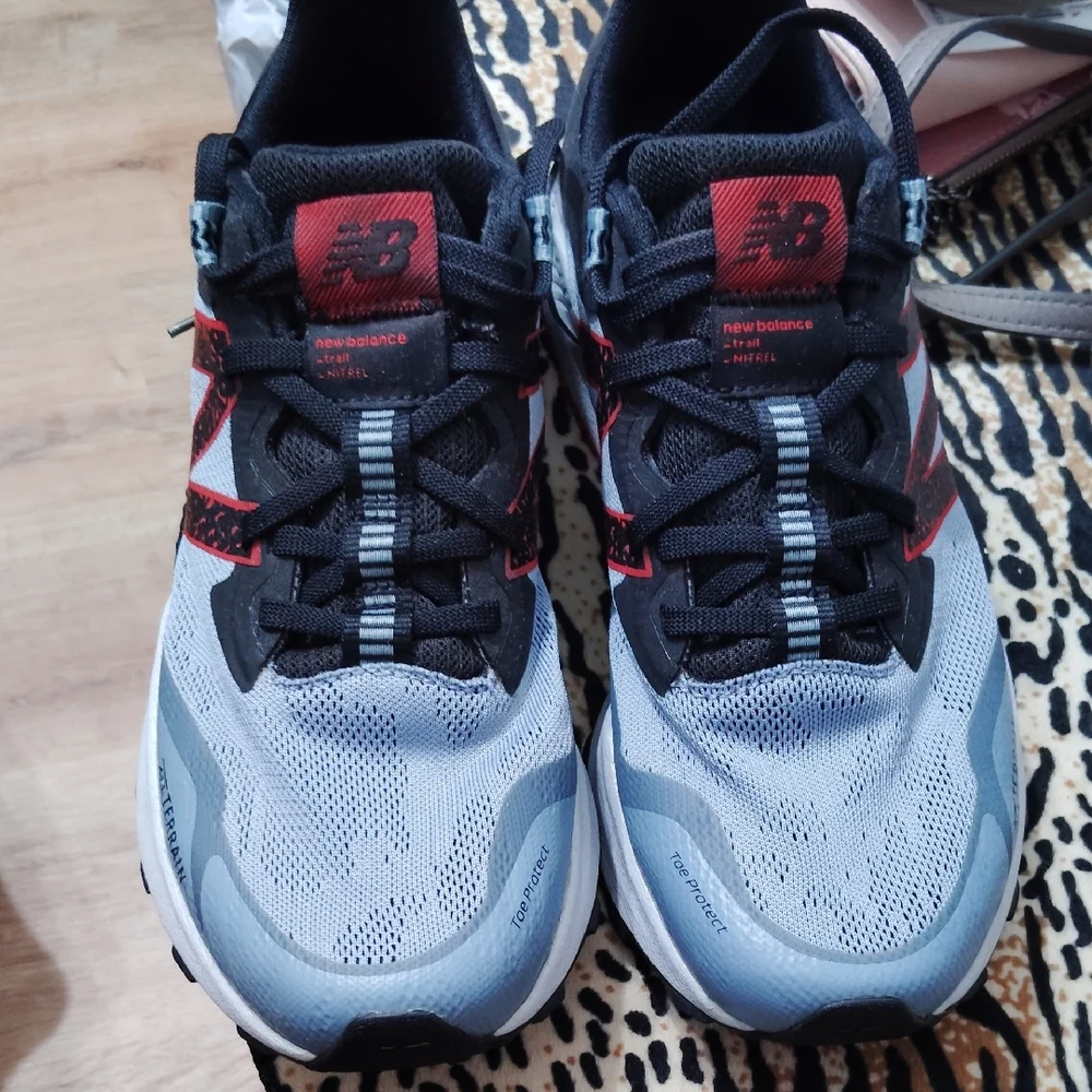 New Balance DynaSoft Nitrel v4 Men Size 10 Trail Running Shoes Hiking EUC - Picture 6 of 8